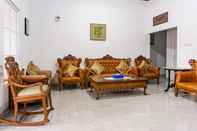 Lobi OYO 93814 Amanda Homestay