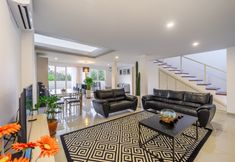 Ruangan Fungsional 4 3 BEDROOM TOWNHOUSE IN ULUWATU