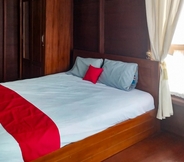 Bedroom 2 Villa Singa Laut Lampung RedPartner