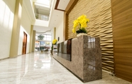 Lobby 5 Hotel Sepanak by Amazing