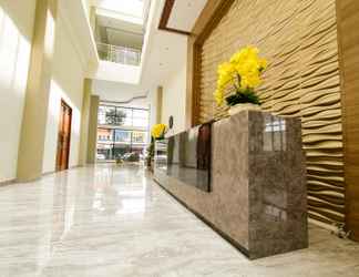 Lobby 2 Hotel Sepanak by Amazing