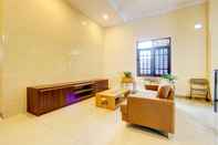 Lobby OYO 93838 Delia Inn Syariah