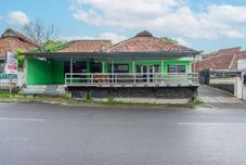 外部的 Hotel O Guest House Amanda Syariah