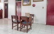 Lobi 4 OYO 93902 Guest House Pahlawan Syariah