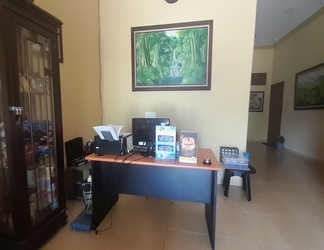 Lobby 2 SPOT ON 93851 Fermansio Homestay 1