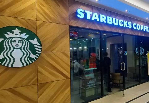 Bar, Kafe, dan Lounge Mansion One by LS Staycation