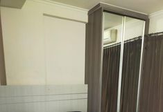 Bedroom 3 OYO 93920 Apartemen Gateway Pasteur By D Carpenter 