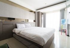 침실 4 OYO 93923 Gateway Pasteur Apartment By Rini