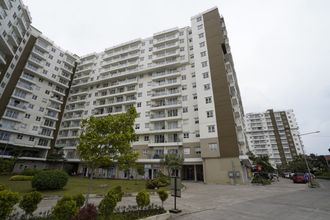 외관 4 OYO 93923 Gateway Pasteur Apartment By Rini