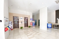 Lobby OYO 93940 Apartemen Mekarwangi Square By Lina