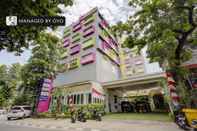 Exterior Super OYO 4005 Bunga Dahlia Guest House