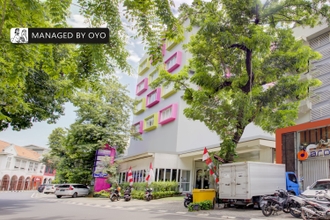 Bangunan 4 Super OYO 4005 Bunga Dahlia Guest House