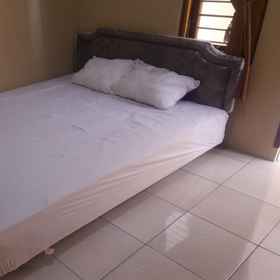 Bedroom 1 Hotel O Kost Takalar Near Polsek Mappakasunggu (Mapsu), Kolam Renang Ahmad Kirang Rindam XIV Hasanuddin Hotels