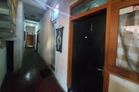 Lobby SPOT ON 93964 Guest House Pak Gatot 3