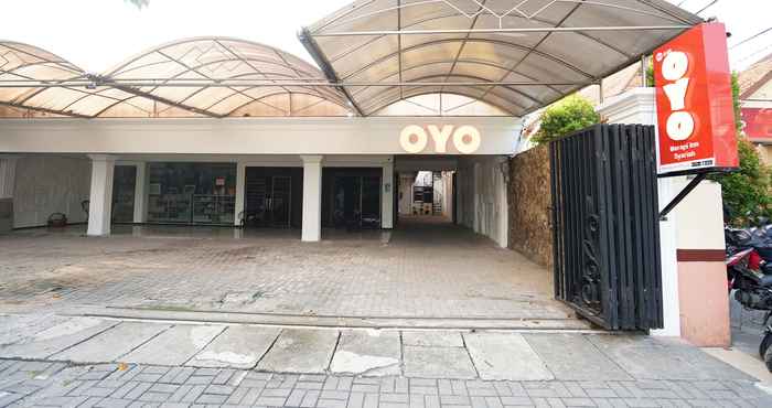 Exterior OYO Sungkono Inn