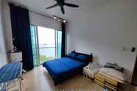 Bedroom Infinite Seaview with Penang Bridge Suite with Sunrise up to 11 person