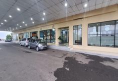 外観 2 Hotel O Tamansari Panoramic Apartment By Cabres