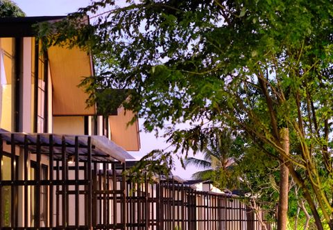 Exterior Lynn Resort Carita