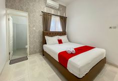 Bedroom 2 RedDoorz @ Griya Martha Sumber Solo