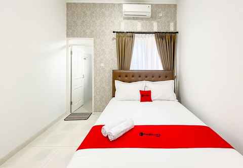 Bedroom RedDoorz @ Griya Martha Sumber Solo