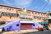 Bangunan Hotel Tanjung Pinang Jaya RedPartner