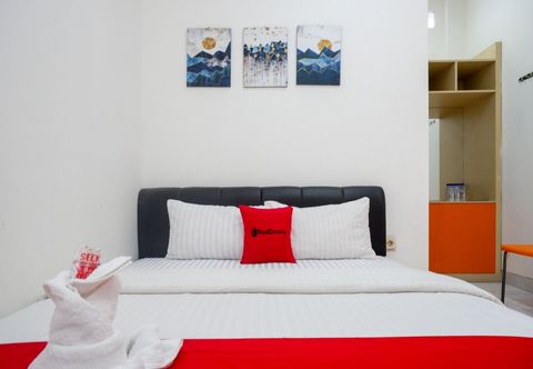 Bedroom  RedDoorz near Affandi Gejayan 2