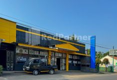 外觀 6 Central Guest House 2 & Bar Cilacap RedPartner