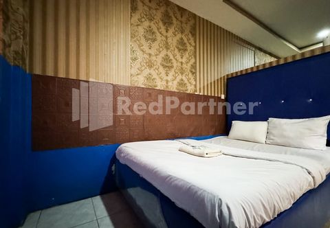 臥室 Central Guest House 2 & Bar Cilacap RedPartner