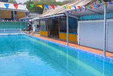 Hồ bơi Surya Abadi Homestay Syariah RedPartner