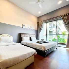 Bedroom 1 Capital O 90986 The Loft Residences Homestay @ Imago Shopping Mall 1, Hotel Pusat Latihan dan Makmal Jabatan Air Negeri Sabah