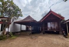 ภายนอกอาคาร 7 OYO 94017 Victouris Resort