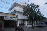 Exterior OYO 94020 Lia Kost Syariah