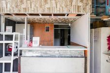 Accommodation Services OYO 94024 Sentraland karawang By Aswin