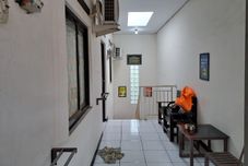 Lobby Hotel O Perbetulan Guest House Syariah