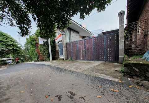 Exterior Hotel O Perbetulan Guest House Syariah