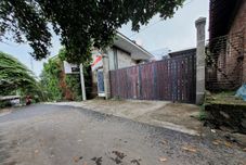 Exterior Hotel O Perbetulan Guest House Syariah