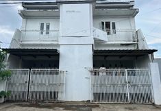 외관 3 Hotel O Kost Pak Dahlan Near Modern Estate