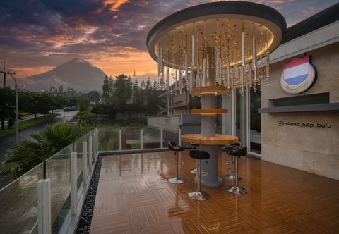 Nearby View and Attractions Holland Tulip Batu Jacuzzi and Smart Villa