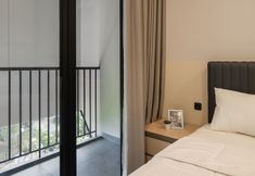 Bedroom 4 Cove Equatoria