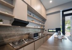 Common Space 6 Cove Equatoria