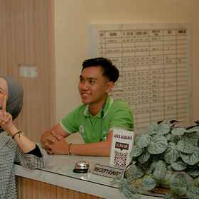 Lobby 1 Java Albani's, Sumbersari Hotels