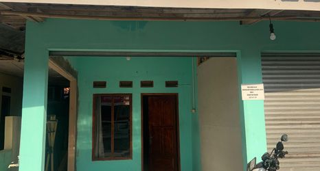 外部的 2 Pelangi Homestay