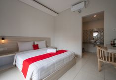 Bedroom 2 RedDoorz Plus @ Yasa’s Living Denpasar
