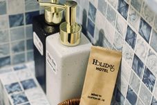 ห้องน้ำภายในห้อง Holiday Hotel Phan Thiet