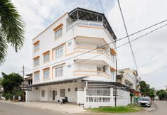 Exterior 2 RedDoorz near Lampung City Mall