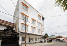 Exterior 7 RedDoorz near Lampung City Mall