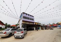 Exterior 2 OYO 91005 MY Gunung Budget Hotel