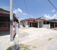 Exterior 2 OYO 91011 Iman Homestay Gua Musang