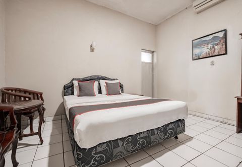 Bedroom Collection O Hotel Sanira