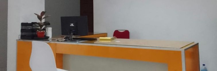 ล็อบบี้ OYO 94107 Nomira Guest Room